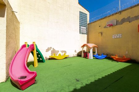 Casa de condomínio à venda com 60m², 2 quartos e 1 vagaÁrea Comum - Playground