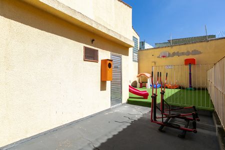 Casa de condomínio à venda com 60m², 2 quartos e 1 vagaÁrea Comum - Playground