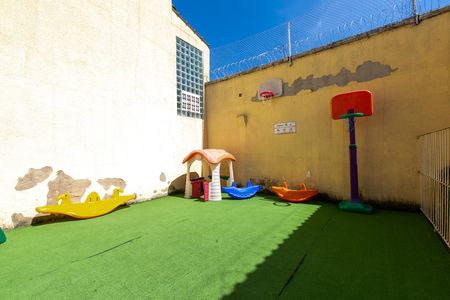 Casa de condomínio à venda com 60m², 2 quartos e 1 vagaÁrea Comum - Playground