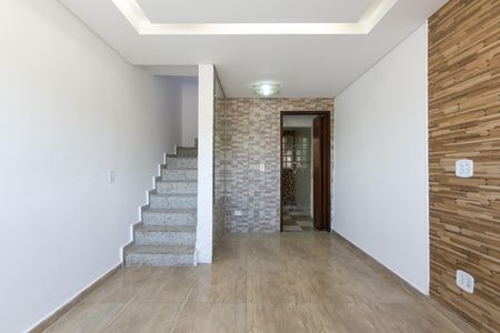 Casa de condomínio à venda com 60m², 2 quartos e 1 vagaSala