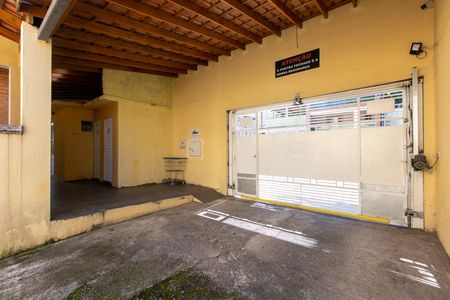 Casa de condomínio à venda com 60m², 2 quartos e 1 vagaÁrea comum - Garagem - Entrada