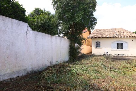 Casa para alugar com 400m², 4 quartos e 6 vagasQuintal