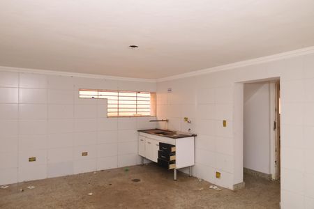Casa para alugar com 400m², 4 quartos e 6 vagasCozinha 2