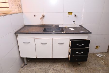 Casa para alugar com 400m², 4 quartos e 6 vagasCozinha 2