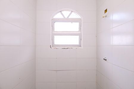 Casa para alugar com 400m², 4 quartos e 6 vagasBanheiro 2