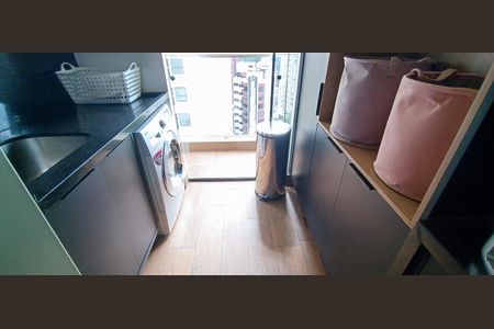 Apartamento à venda com 70m², 1 quarto e 2 vagas Apartamento à venda com 70m², 1 quarto e 2 vagasÁrea de Serviço