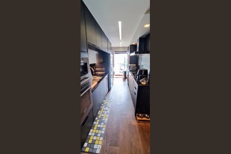 Apartamento à venda com 70m², 1 quarto e 2 vagas Apartamento à venda com 70m², 1 quarto e 2 vagasCozinha