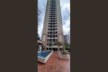 Apartamento à venda com 70m², 1 quarto e 2 vagas Apartamento à venda com 70m², 1 quarto e 2 vagasFachada