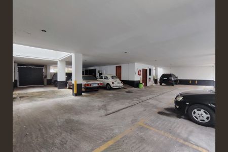 Apartamento à venda com 308m², 3 quartos e 2 vagasÁrea Comum Garagem