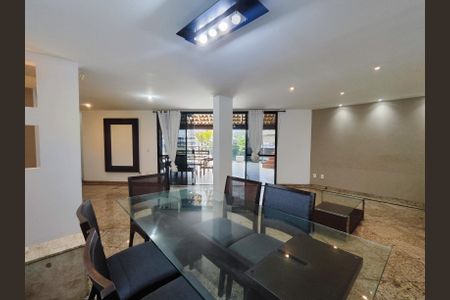 Apartamento à venda com 308m², 3 quartos e 2 vagasSala