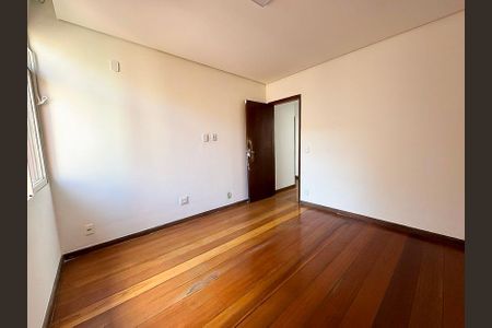 Apartamento para alugar com 65m², 2 quartos e 1 vagaQuarto 1