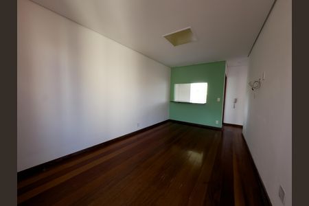 Apartamento para alugar com 65m², 2 quartos e 1 vagaSala 
