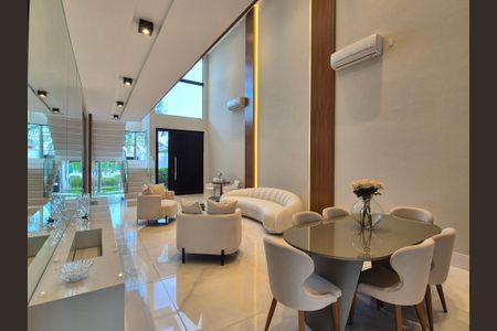 Casa de condomínio à venda com 300m², 4 quartos e 1 vagaSala