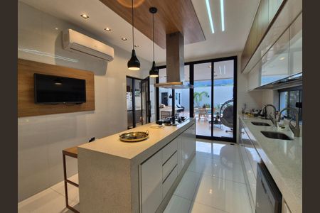 Casa de condomínio à venda com 300m², 4 quartos e 1 vagaCozinha