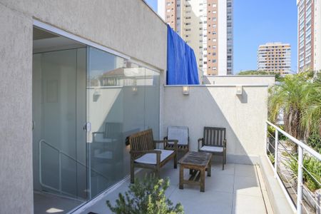 Casa de condomínio à venda com 250m², 3 quartos e 2 vagasSacada