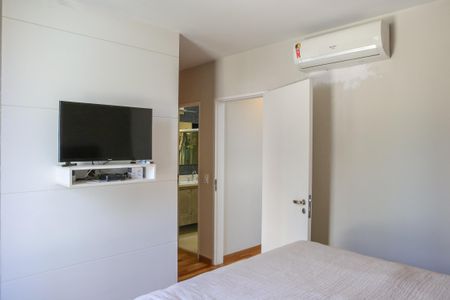 Casa de condomínio à venda com 250m², 3 quartos e 2 vagasSuíte 1