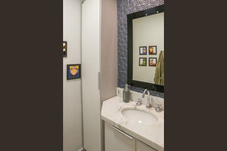 Casa de condomínio à venda com 250m², 3 quartos e 2 vagasBanheiro da Suíte 2