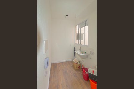 Apartamento à venda com 41m², 2 quartos e 1 vaga Apartamento à venda com 41m², 2 quartos e 1 vagaCozinha e Área de Serviço