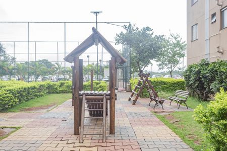 Apartamento para alugar com 50m², 2 quartos e 1 vaga Apartamento para alugar com 50m², 2 quartos e 1 vagaÁrea comum - Playground