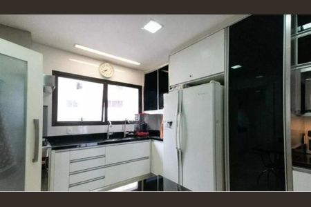 Apartamento à venda com 177m², 3 quartos e 3 vagasFoto 01