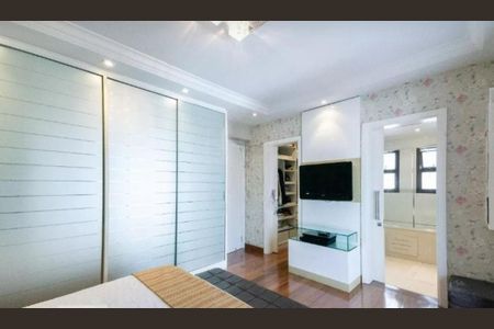 Apartamento à venda com 177m², 3 quartos e 3 vagasFoto 01