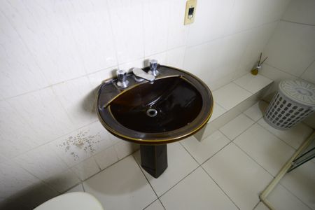 Casa para alugar com 350m², 5 quartos e 2 vagasBanheiro da Suíte 1