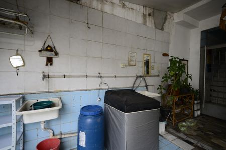 Casa para alugar com 350m², 5 quartos e 2 vagasÁrea de Serviço