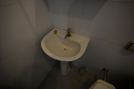 Casa para alugar com 350m², 5 quartos e 2 vagasBanheiro Corredor