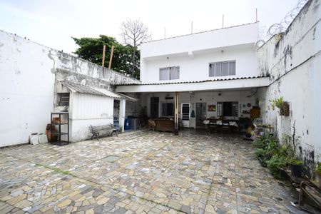 Casa para alugar com 350m², 5 quartos e 2 vagasQuintal