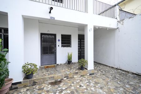 Casa para alugar com 350m², 5 quartos e 2 vagasFachada