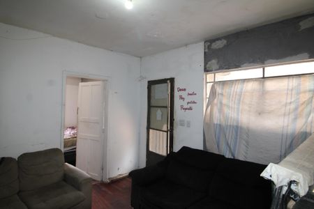 Casa à venda com 153m², 2 quartos e 1 vagaSala