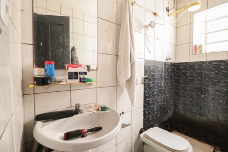 Casa à venda com 153m², 2 quartos e 1 vagaBanheiro Social