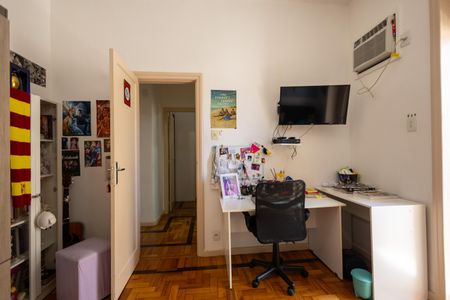 Apartamento à venda com 97m², 3 quartos e sem vagaQuarto 2