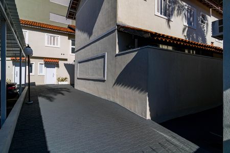 Casa de condomínio à venda com 70m², 2 quartos e 1 vaga Casa de condomínio à venda com 70m², 2 quartos e 1 vagaÁrea Externa
