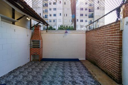 Casa de condomínio à venda com 70m², 2 quartos e 1 vaga Casa de condomínio à venda com 70m², 2 quartos e 1 vagaÁrea Gourmet