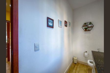 Casa à venda com 247m², 5 quartos e 2 vagasLavabo