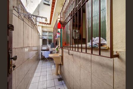 Casa à venda com 247m², 5 quartos e 2 vagasÁrea de Serviço