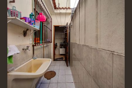 Casa à venda com 247m², 5 quartos e 2 vagasÁrea de Serviço