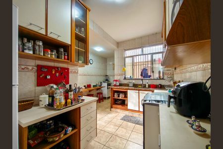 Casa à venda com 247m², 5 quartos e 2 vagasCozinha