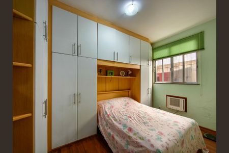 Casa à venda com 247m², 5 quartos e 2 vagasQuarto 2