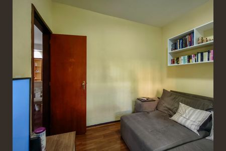 Casa à venda com 247m², 5 quartos e 2 vagasQuarto 3