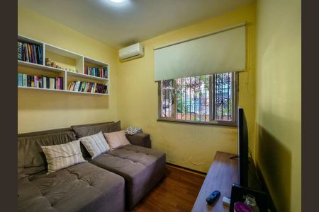 Casa à venda com 247m², 5 quartos e 2 vagasQuarto 3