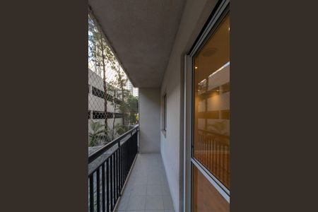 Apartamento à venda com 67m², 3 quartos e 1 vagaSacada