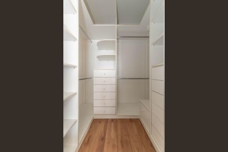 Apartamento à venda com 127m², 3 quartos e 2 vagas Apartamento à venda com 127m², 3 quartos e 2 vagasSuíte - Closet