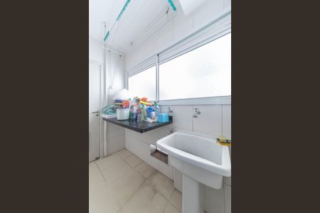 Apartamento à venda com 127m², 3 quartos e 2 vagas Apartamento à venda com 127m², 3 quartos e 2 vagasÁrea de Serviço