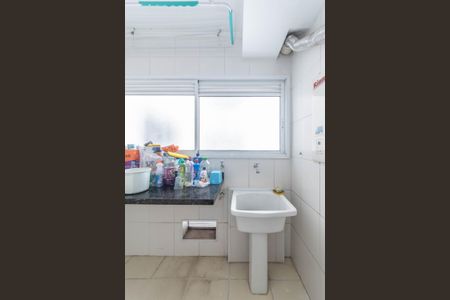 Apartamento à venda com 127m², 3 quartos e 2 vagas Apartamento à venda com 127m², 3 quartos e 2 vagasÁrea de Serviço