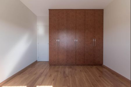 Apartamento à venda com 127m², 3 quartos e 2 vagas Apartamento à venda com 127m², 3 quartos e 2 vagasQuarto 2
