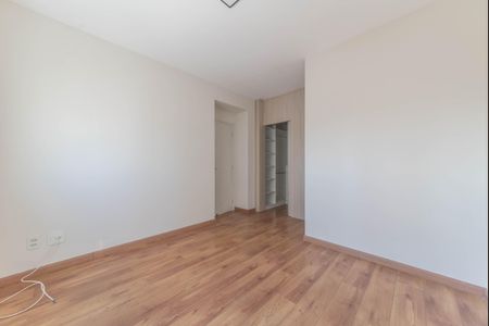 Apartamento à venda com 127m², 3 quartos e 2 vagas Apartamento à venda com 127m², 3 quartos e 2 vagasSuíte