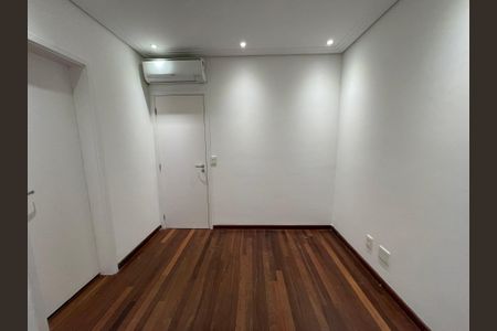 Apartamento à venda com 171m², 3 quartos e 3 vagasSuíte 2