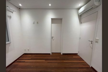 Apartamento à venda com 171m², 3 quartos e 3 vagasSuíte 2